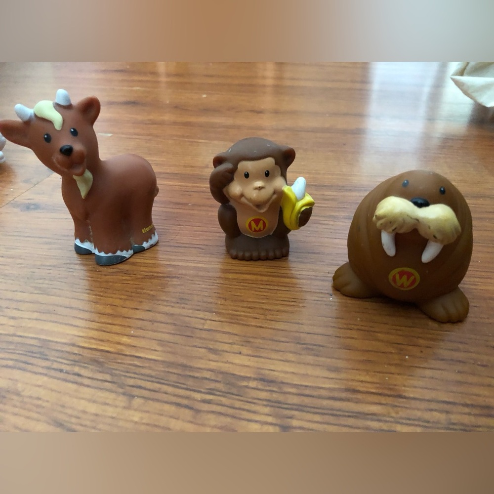 Little People Animal Lot